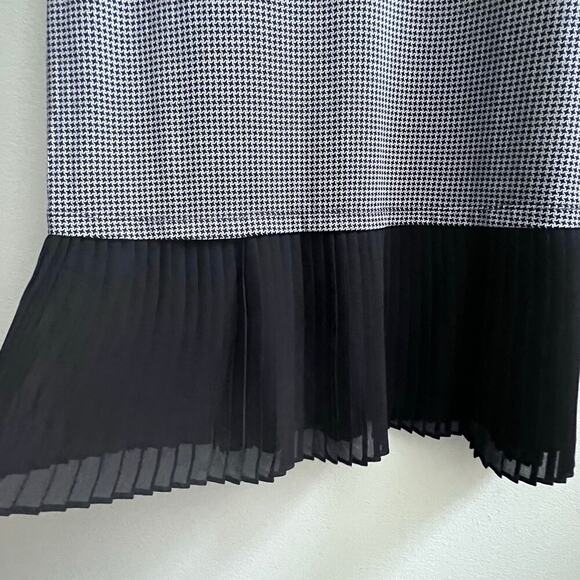 Black and White Michael Kors Women's Geometric Pleated Hem  Gatsby Party Dress M - Picture 4 of 7